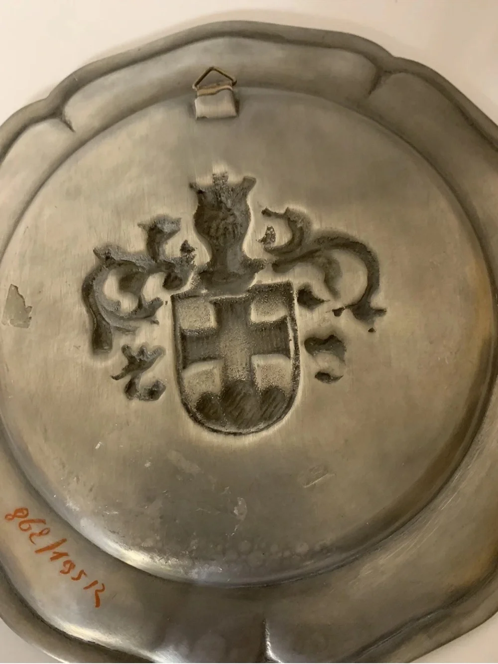 Vintage Landsberg Germany 7.5” Pewter Plate Coat Of Arms Hang Plate